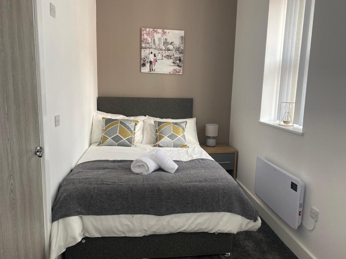 2d Spv Double En-suite * Wakefield